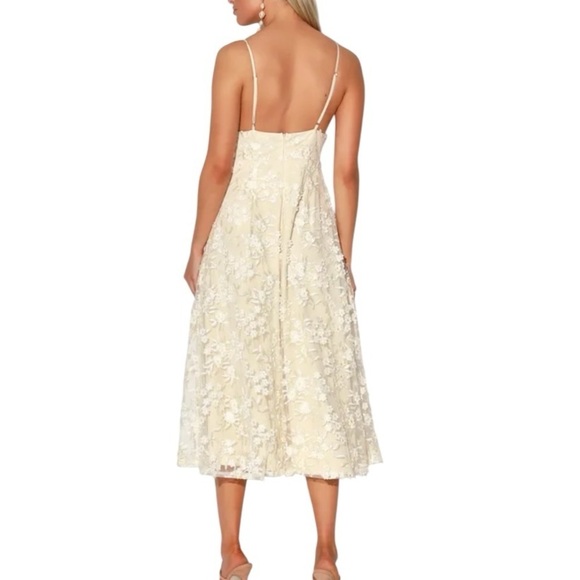 LULUS Flourishing Kiss Cream Floral Embroidered Floral Lace Midi Dress EC Sz L - Picture 4 of 10